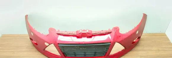 Ford Focus Front bumper BM5117757A