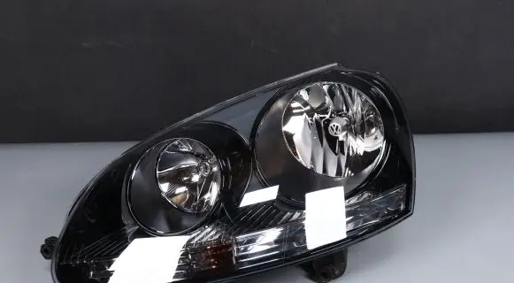 Volkswagen Golf V Headlight/headlamp 1K6941005T