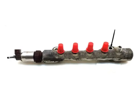 Fuel main line pipe