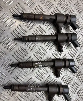 Opel Astra H Fuel injectors set 0445110165