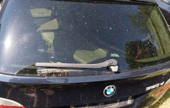 BMW 5 E60 E61 Opening tailgate glass 