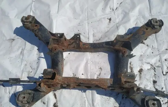Mercedes-Benz ML W164 Rear subframe 