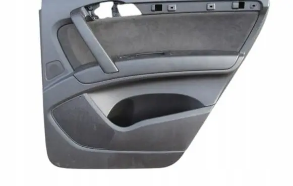 Audi Q7 4L Rear door card panel trim