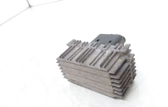 Opel Astra G Glow plug pre-heat relay 09132691