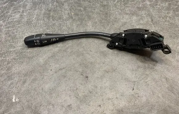 Mercedes-Benz E W211 Cruise control switch 