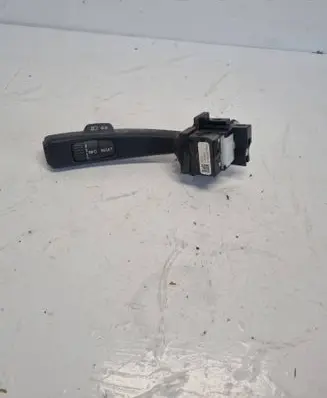 Volvo S80 Indicator stalk 31334647