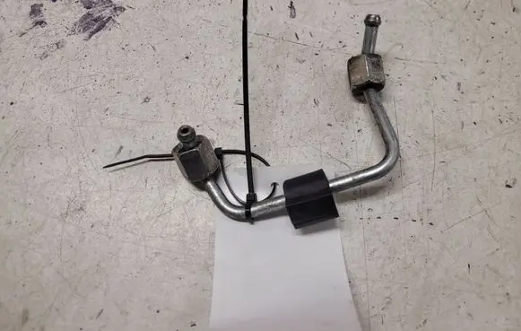 Audi A4 S4 B8 8K Fuel injector supply line/pipe 