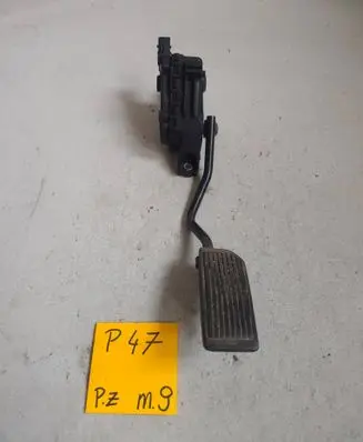 Nissan Almera N16 Accelerator throttle pedal 284292