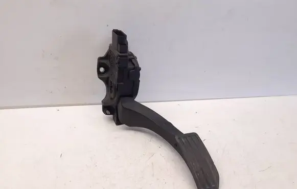 Volvo V70 Accelerator throttle pedal 6G929F836CD C95YE03 6PV00922002