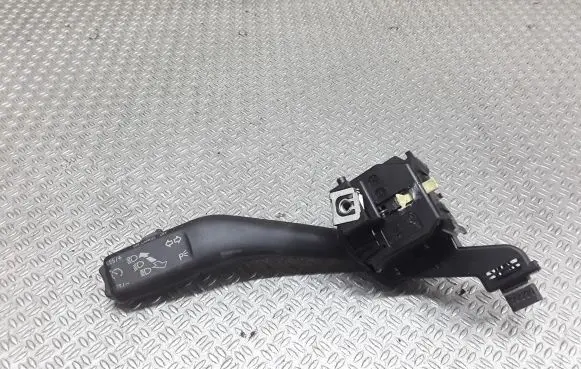 Volkswagen Golf V Indicator stalk 1K0953513F