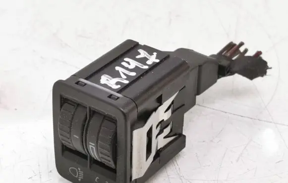 Volkswagen PASSAT B6 Headlight level height control switch 3C0941333A
