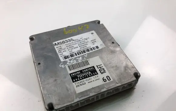 Toyota Corolla E120 E130 Engine control unit/module 8966113230