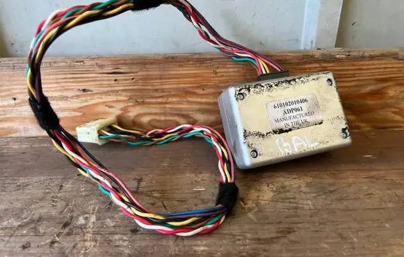 Honda Civic AUX in-socket connector ADP061 610102010406 023170