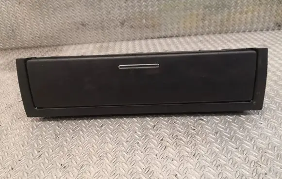 BMW 3 E46 Dashboard storage box/compartment