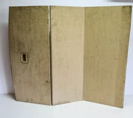 Trunk/boot floor carpet liner