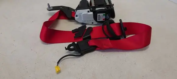 Mercedes-Benz E W212 Front seatbelt A2128608885 2128608885