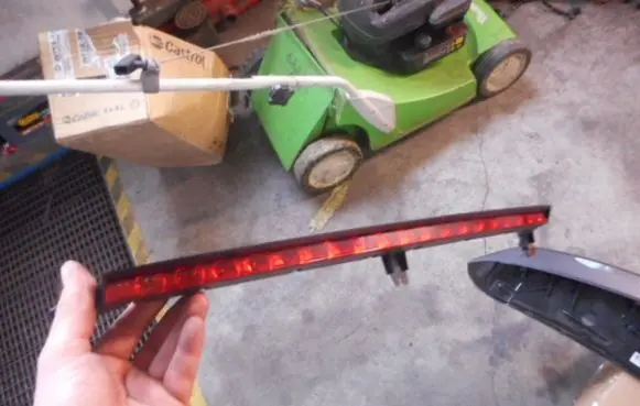 Mercedes-Benz GLK (X204) Third/center stoplight A2048201256