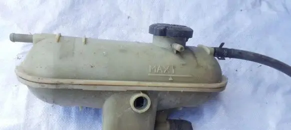 Citroen Berlingo Coolant expansion tank/reservoir