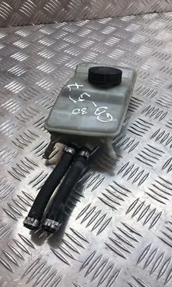 Mercedes-Benz Vito Viano W639 Brake fluid reservoir A6394300102 0204024727