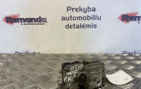 Iveco Daily 45 - 49.10 Front door lock