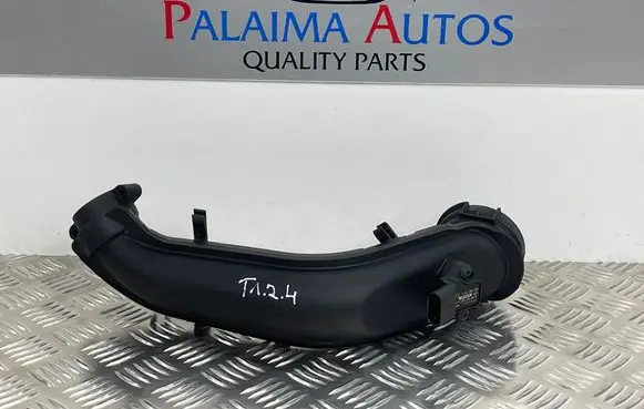 Audi A1 Intercooler hose/pipe 03C145673