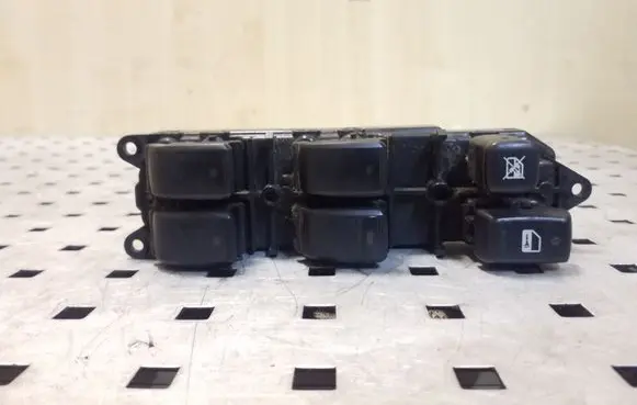 Toyota Corolla Verso E121 Electric window control switch 514569