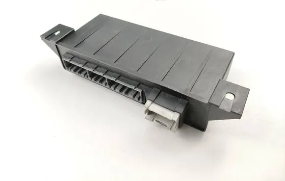 Mitsubishi Colt Sunroof control unit/module 9557610 20071121