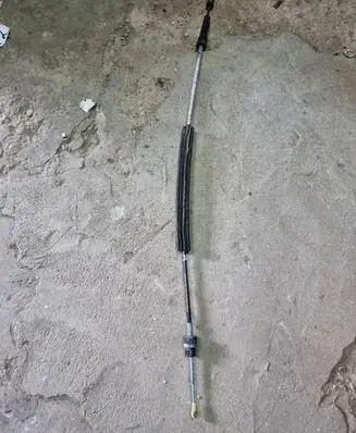 Audi A3 S3 8P Gear shift cable linkage 1K0711266