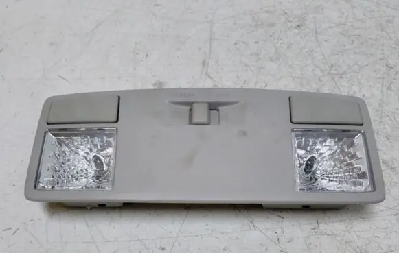 Mazda 3 I Front seat light