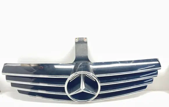 Mercedes-Benz CLK A209 C209 Front bumper upper radiator grill A2098800023