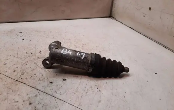 Audi 80 90 S2 B4 Clutch master cylinder 4A0721261