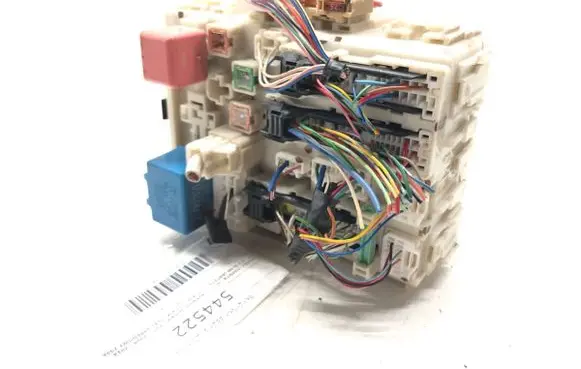 Toyota Avensis T270 Fuse box set 82730-05140-C
