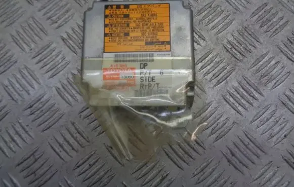 Toyota Corolla E120 E130 Airbag control unit/module 89170-13060