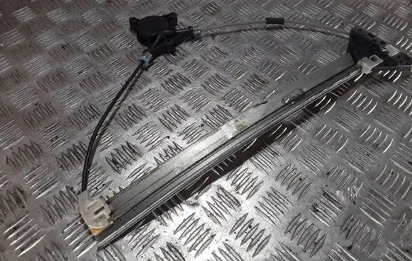 Mazda 6 Front window lifting mechanism without motor