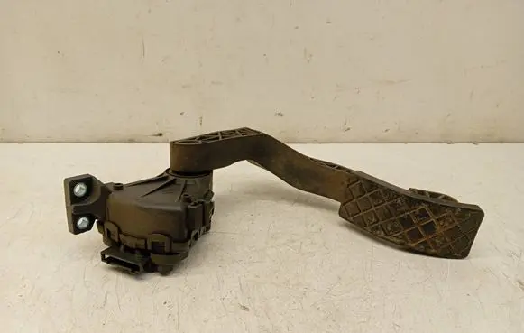 Audi A8 S8 D3 4E Accelerator throttle pedal 6PV00802642 F30015601 4E1723523E