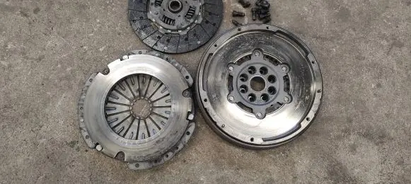Land Rover Evoque I Dual mass flywheel 