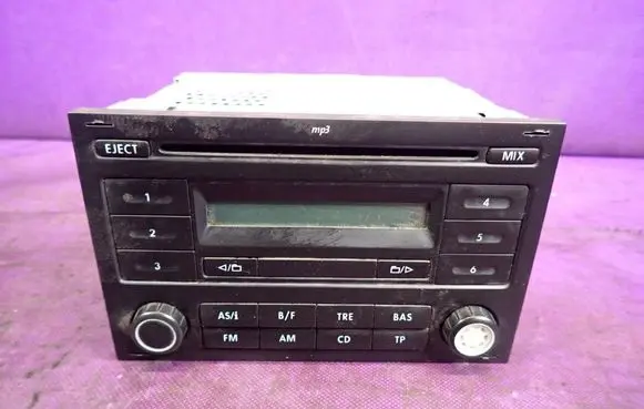 Volkswagen Polo IV 9N3 Radio/CD/DVD/GPS head unit 6Q0035152E