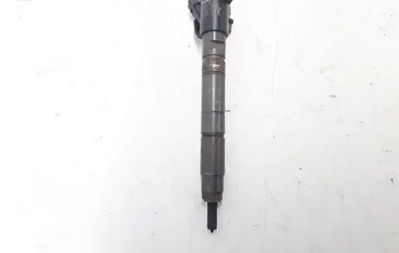 Fuel injector