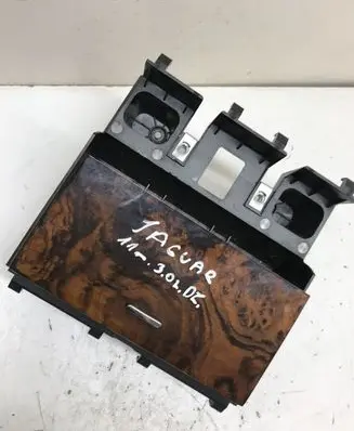 Jaguar XF Cup holder front E129652100
