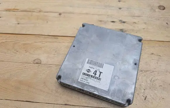 Nissan Primera Engine control unit/module 23710AU600