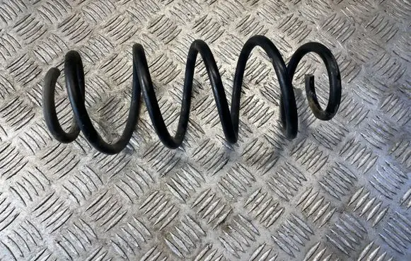 Toyota Yaris Rear coil spring