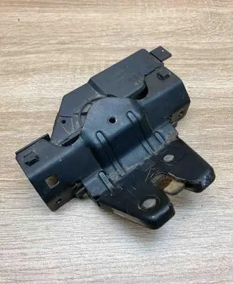 BMW 3 E46 Tailgate/trunk/boot lock/catch/latch 8196401
