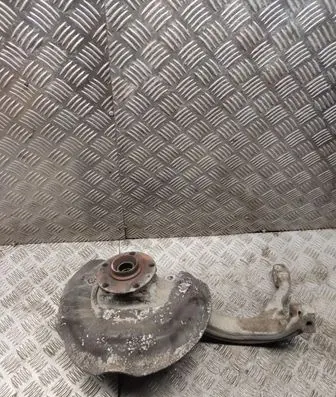 Audi A6 S6 C6 4F Front wheel hub 4f0258