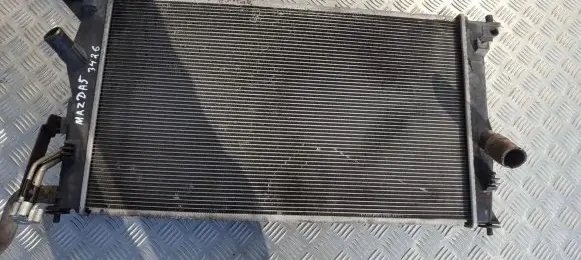 Mazda 5 Coolant radiator