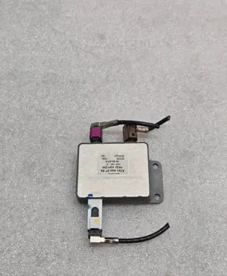 Mercedes-Benz S W222 Aerial antenna amplifier A2218203789