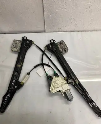 Audi A5 Sportback 8TA Front door window regulator with motor 