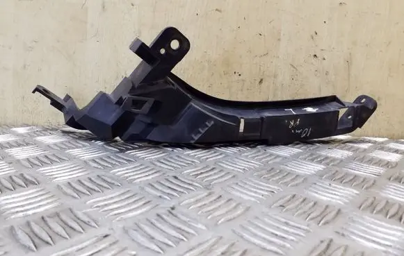 Honda CR-V Headlight/headlamp mounting bracket 71190SWA