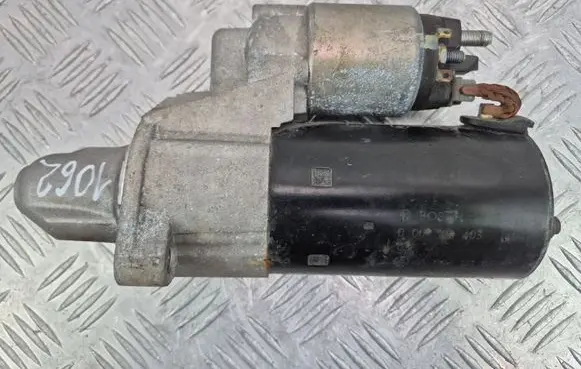 Mercedes-Benz E W211 Starter motor A0061510501