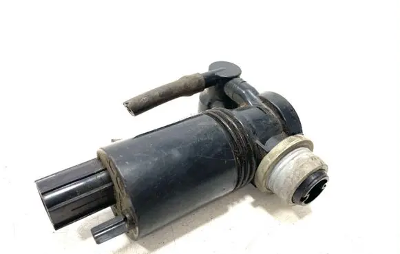 Ford Fiesta Windscreen/windshield washer pump 8A6117K624AA 8A6117K624 0811130365