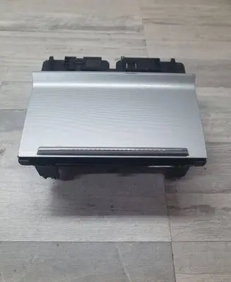 Skoda Octavia Mk3 (5E) Ashtray (front) 5E1863077